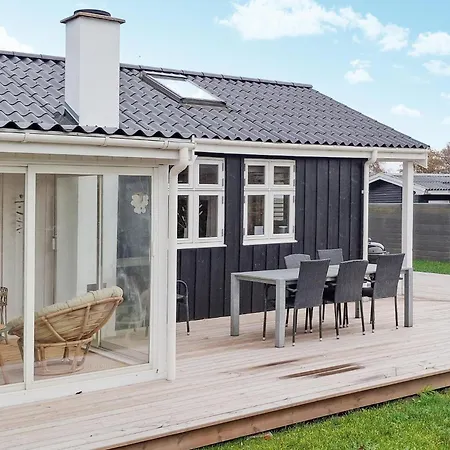 Lovely In Sjolund With Wifi Binderup Strand