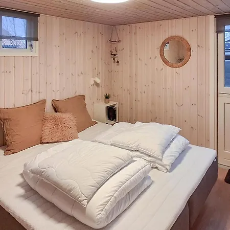 Lovely In Sjolund With Wifi * Binderup Strand