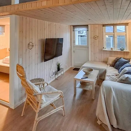 Lovely In Sjolund With Wifi *